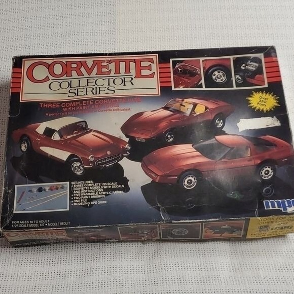 Corvette Vintage Collector Series 3 Separate‎ Model Cars Kits (57, 75 & 8…
